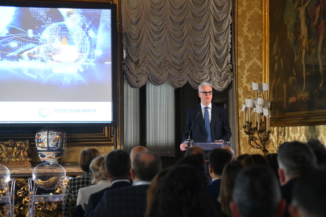 Il ministro illustra il progetto