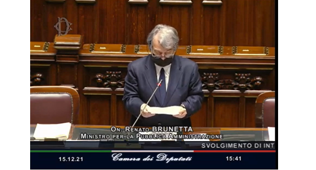 Brunetta risponde al question time alla Camera dei deputati 